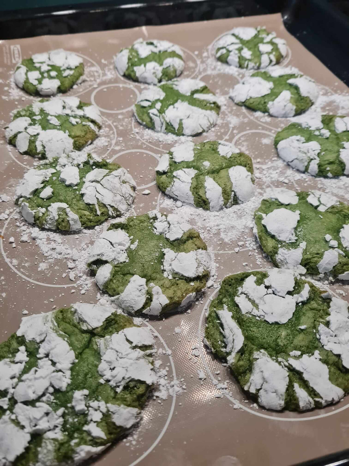 Pandan Crinkles (12 pcs)