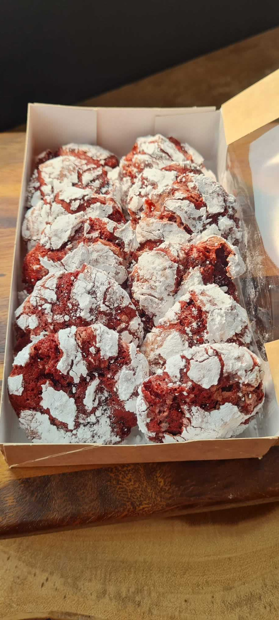 Red Velvet Crinkles 12 pcs